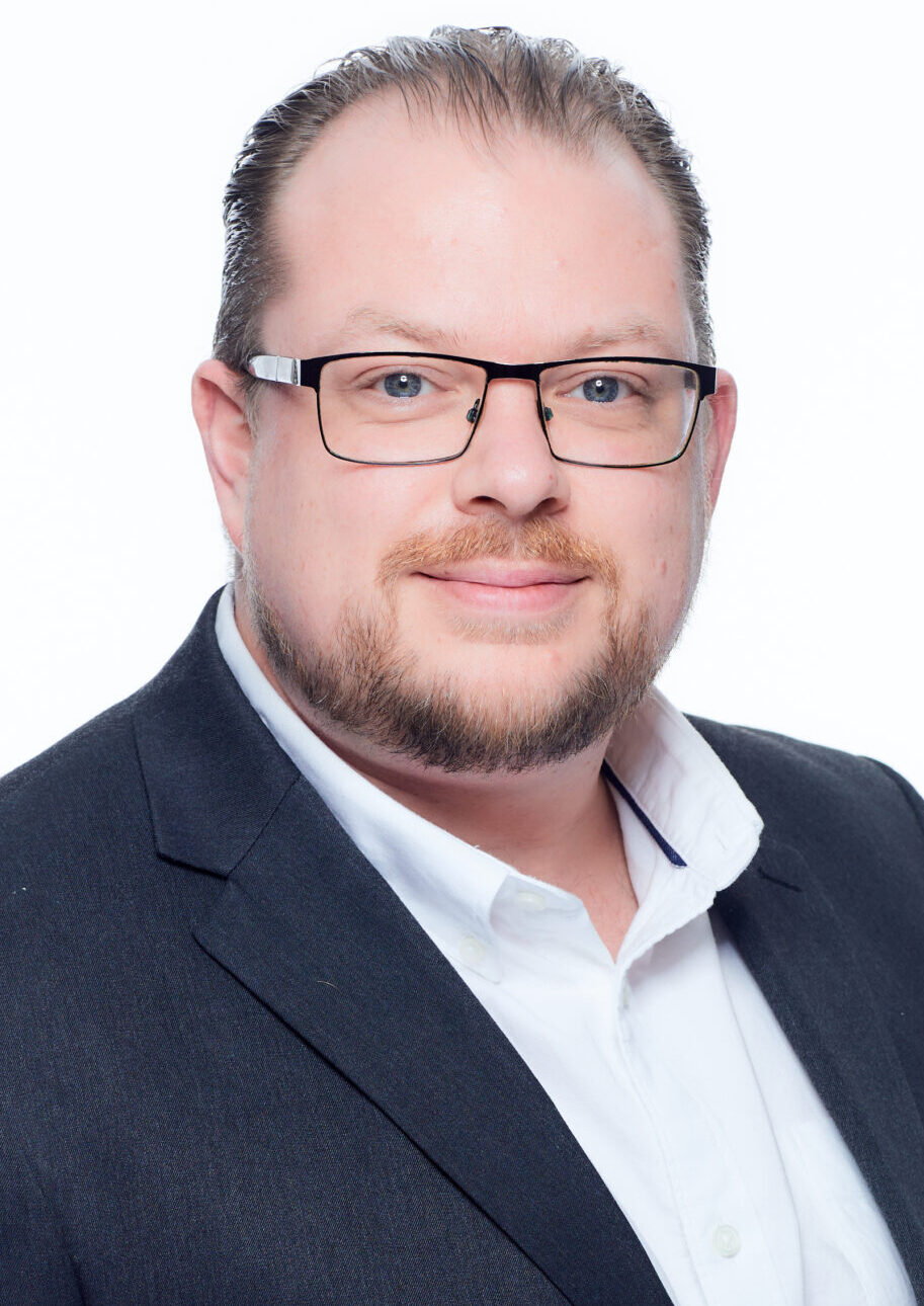 Spoor and Fisher Team - Neil Robinson